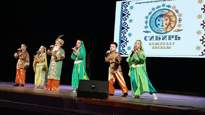 Конкурс-фестиваль в рамках международного проекта«Сибирь зажигает звезды».