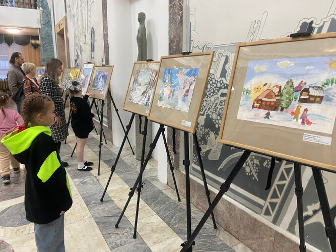 «В гостях у Снегурочки» — яркий концерт учащихся ДШИ № 46.