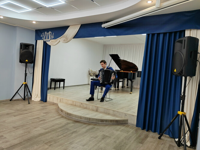 В преддверии 23 февраля в ДШИ №46 прошёл концерт «Защитники Родины».