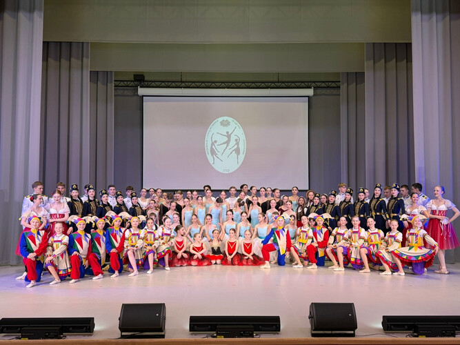 Международный день танца в Филиале МГАХ в Кемерове.